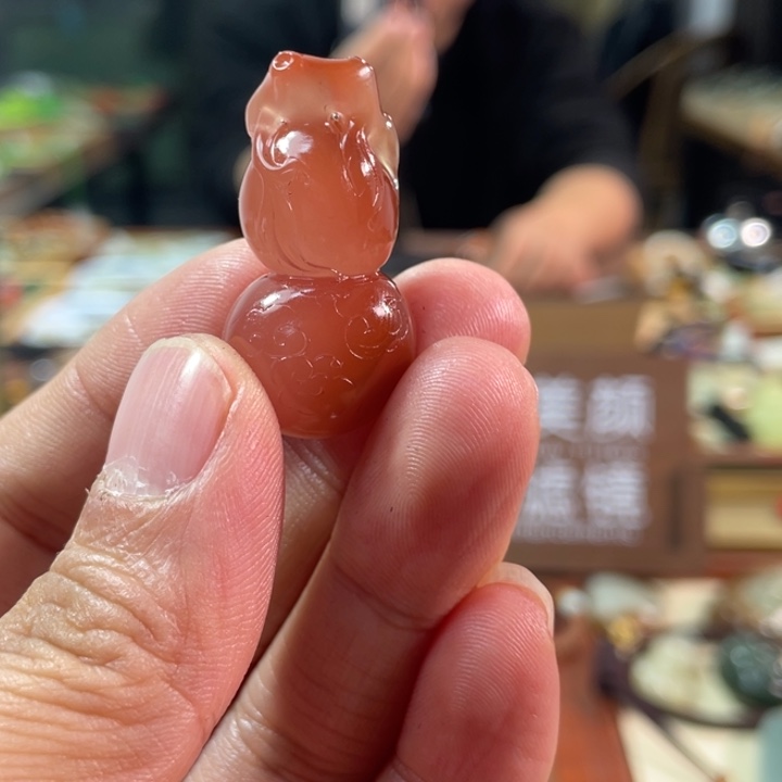 颈饰未镶嵌南红玛瑙