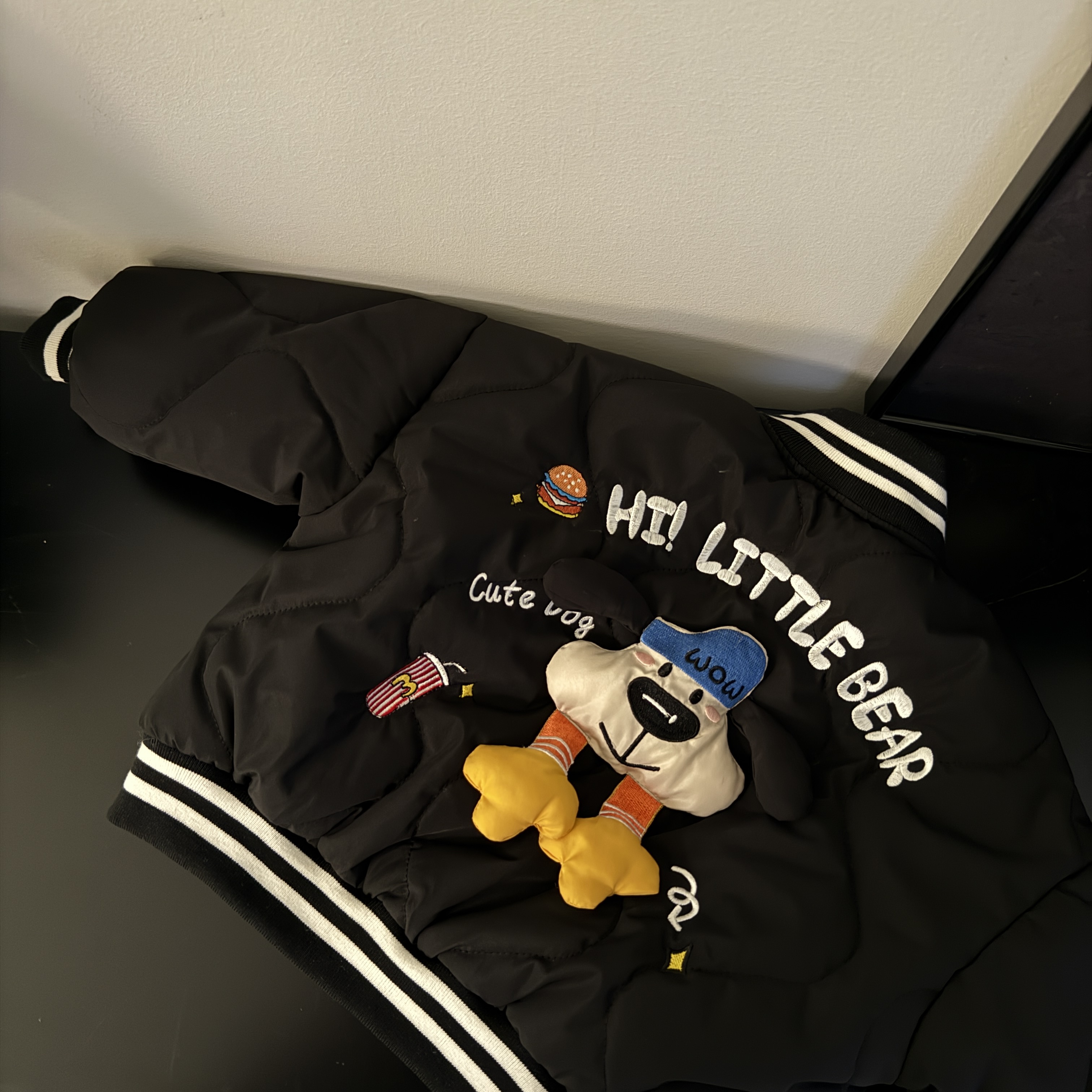 【小破孩】2025秋冬款外套彩色小狗公仔加绒装洋气男孩夹棉棒球服-1