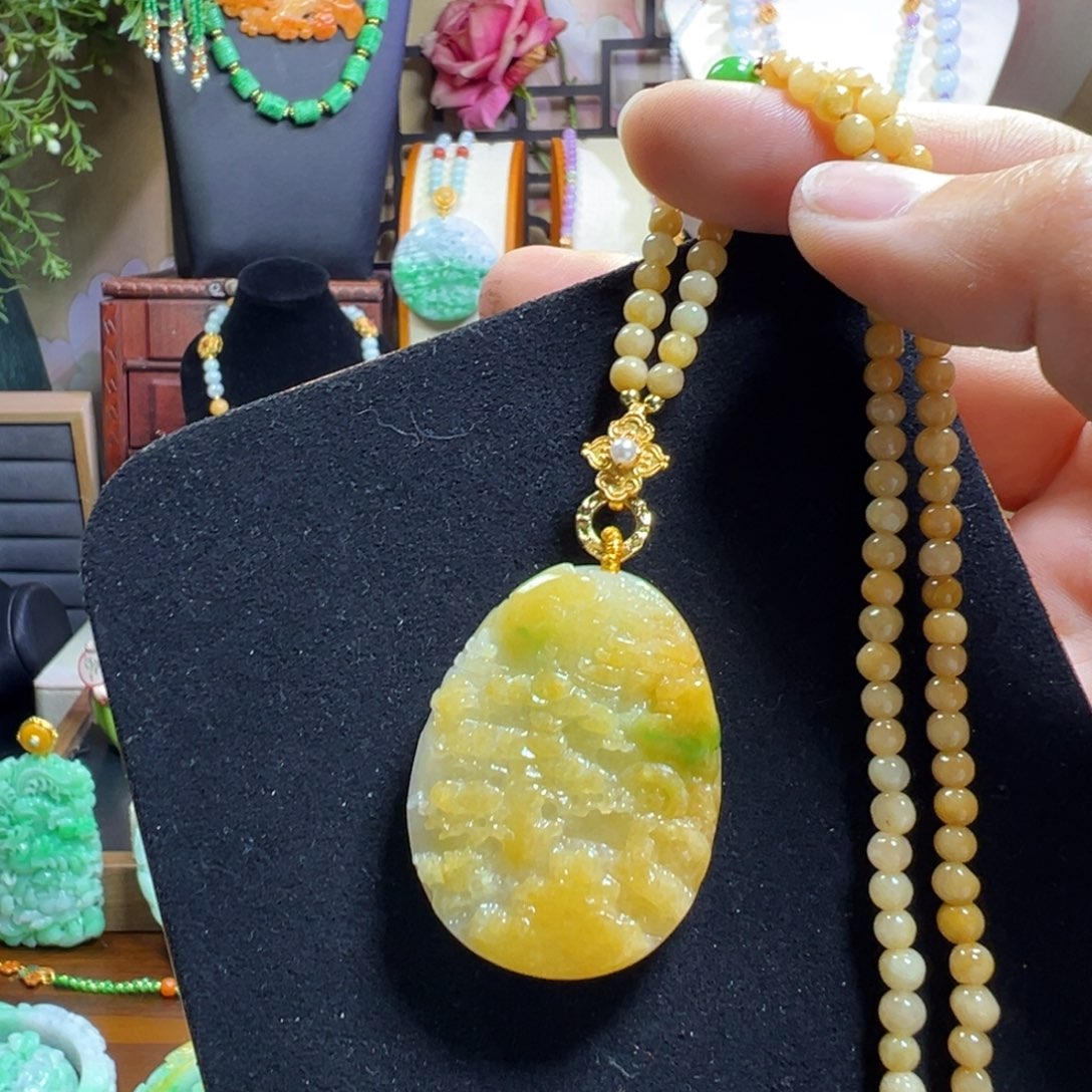 翡翠未镶嵌毛衣链冰山水