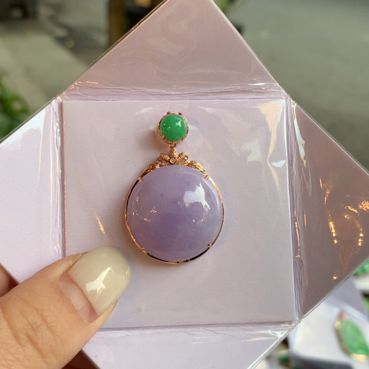 【闪购商品】翡翠颈饰18K金镶嵌蛋面