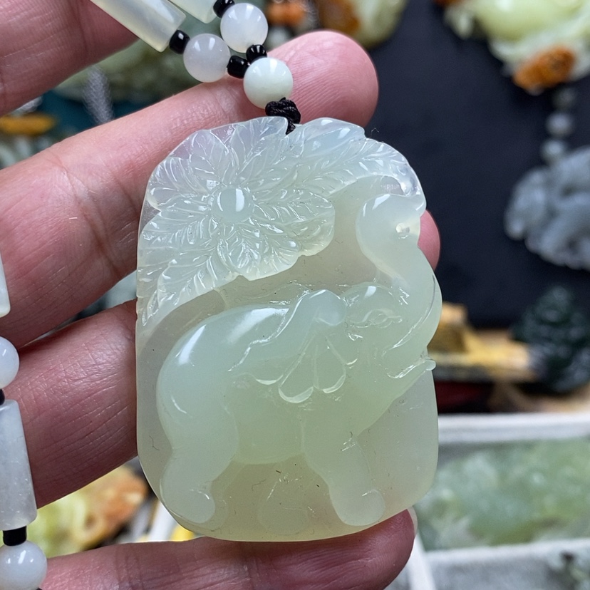 【闪购商品】蛇纹石玉吊坠未镶嵌