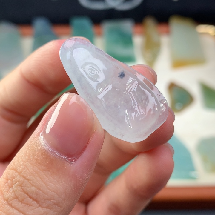 颈饰未镶嵌翡翠好