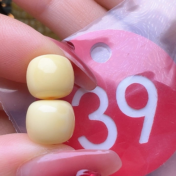 蜜蜡裸石未镶嵌9.2mm 老型