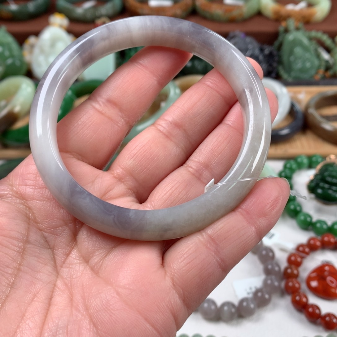 和田玉手镯未镶嵌63口径