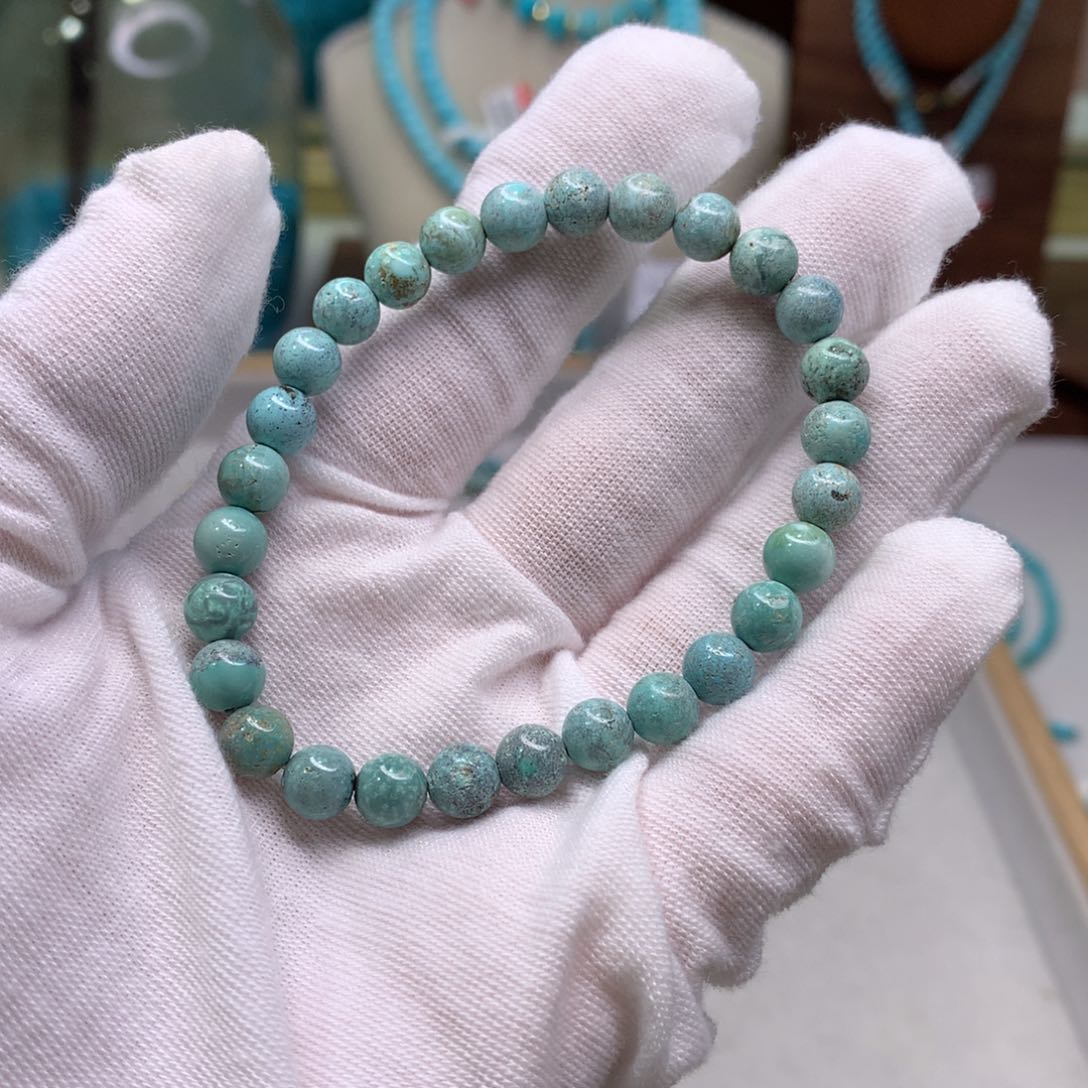 绿松石配饰未镶嵌