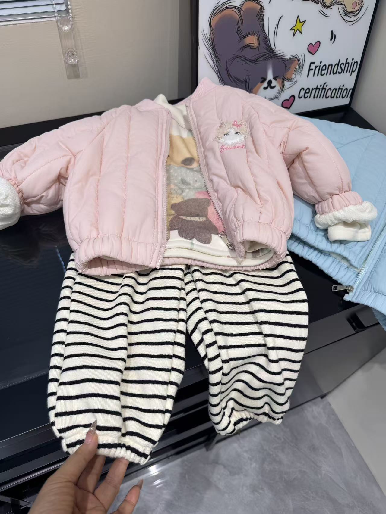 清货现货~2025女童冬季女宝洋气款加厚卡通棉袄外套D5-59/D5-80