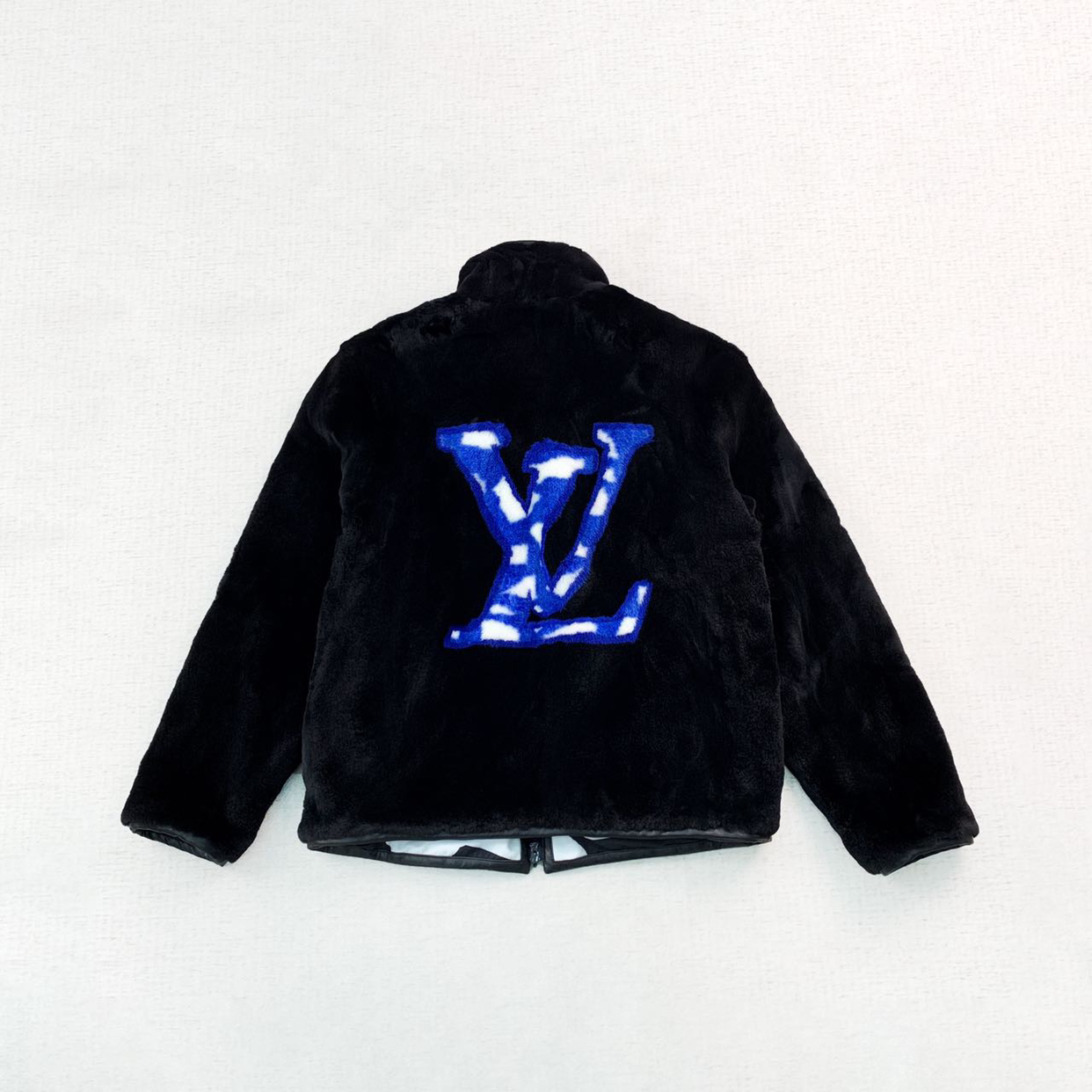 全新未使用 LV LOUIS VUITTON 水貂毛两面穿外套50码编码xb2639