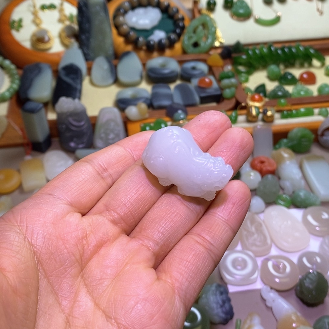 颈饰未镶嵌和田玉