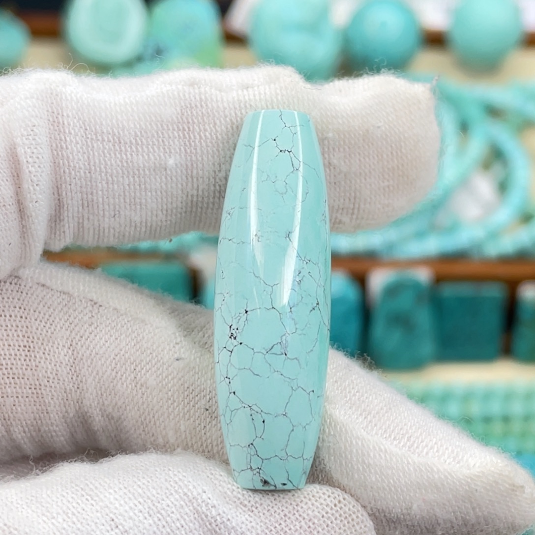 绿松石未镶嵌挂件