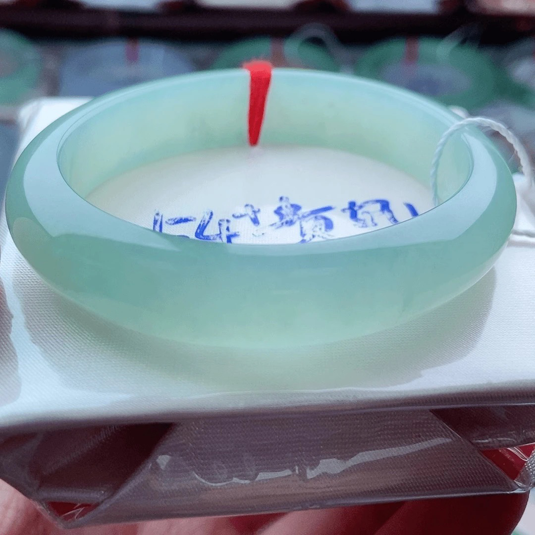 0589编54贵妃冰绿晴绿镯天然缅甸翡翠A货传承54.7短47.4，12.1，7.8