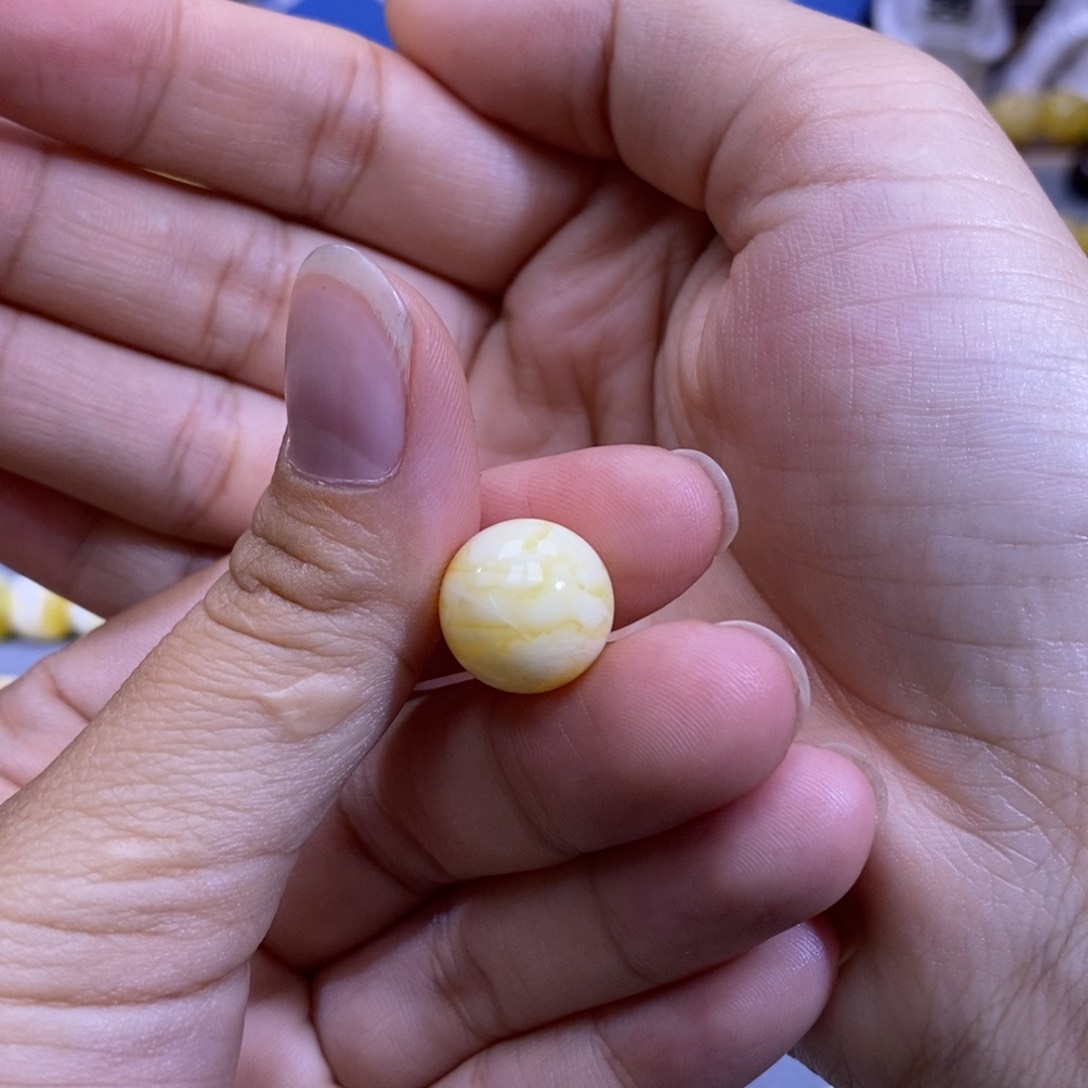 琥珀未镶嵌珠宝奇石妙*?