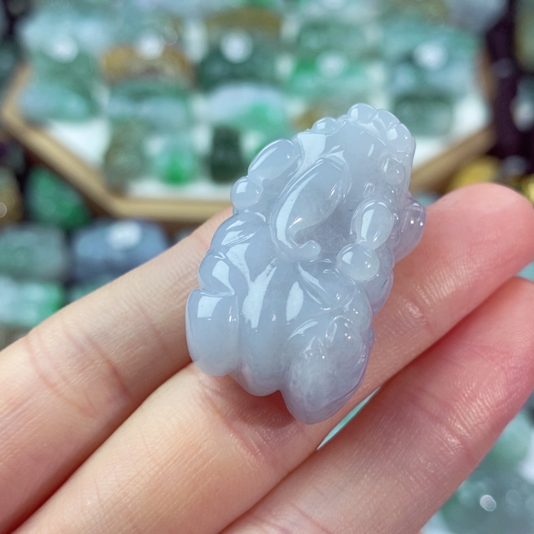 翡翠颈饰未镶嵌天然