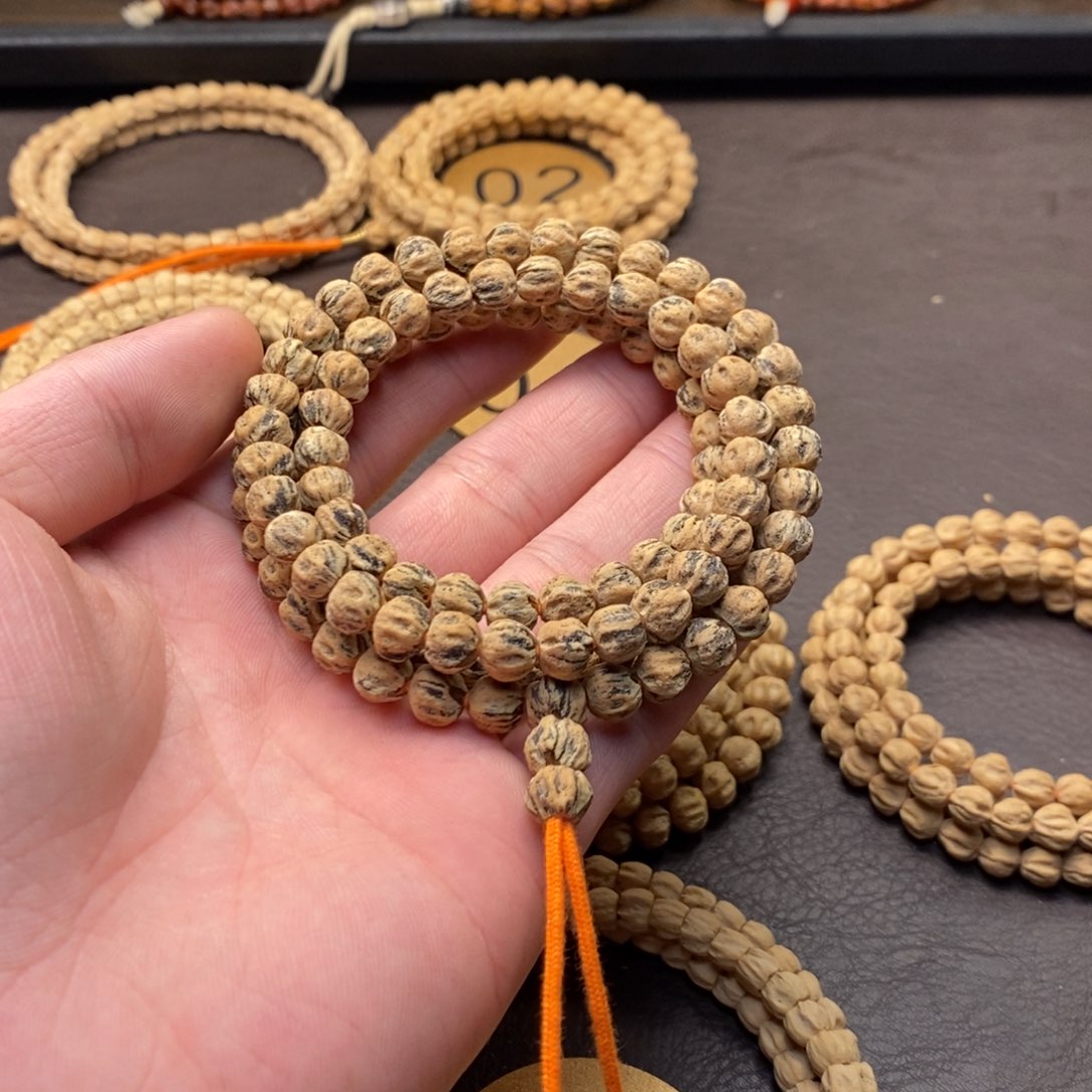 柏香籽/百香籽吊坠一**水