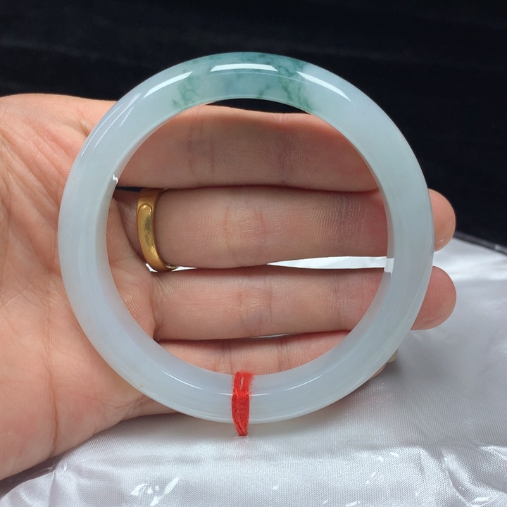 翡翠手镯（圆镯）未镶嵌58.3