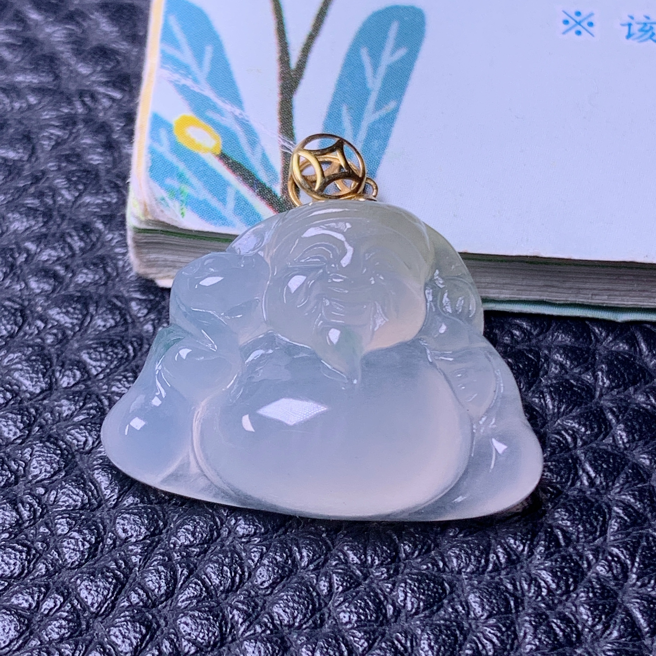 天然缅甸a货翡翠飘彩财神爷18k金扣玉吊坠18/23/6.5