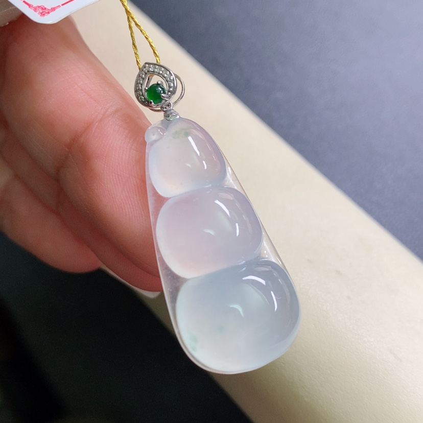 【闪购商品】翡翠颈饰18K金镶嵌豆子