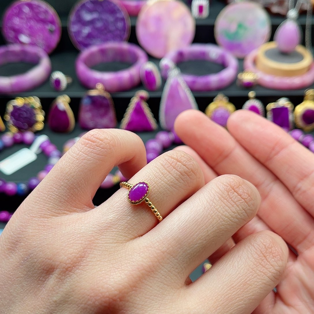 苏纪石（舒俱来）戒指18K金镶嵌