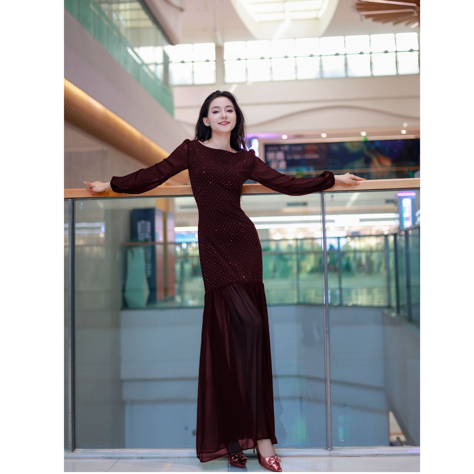 新款高级显瘦显高婚礼礼服