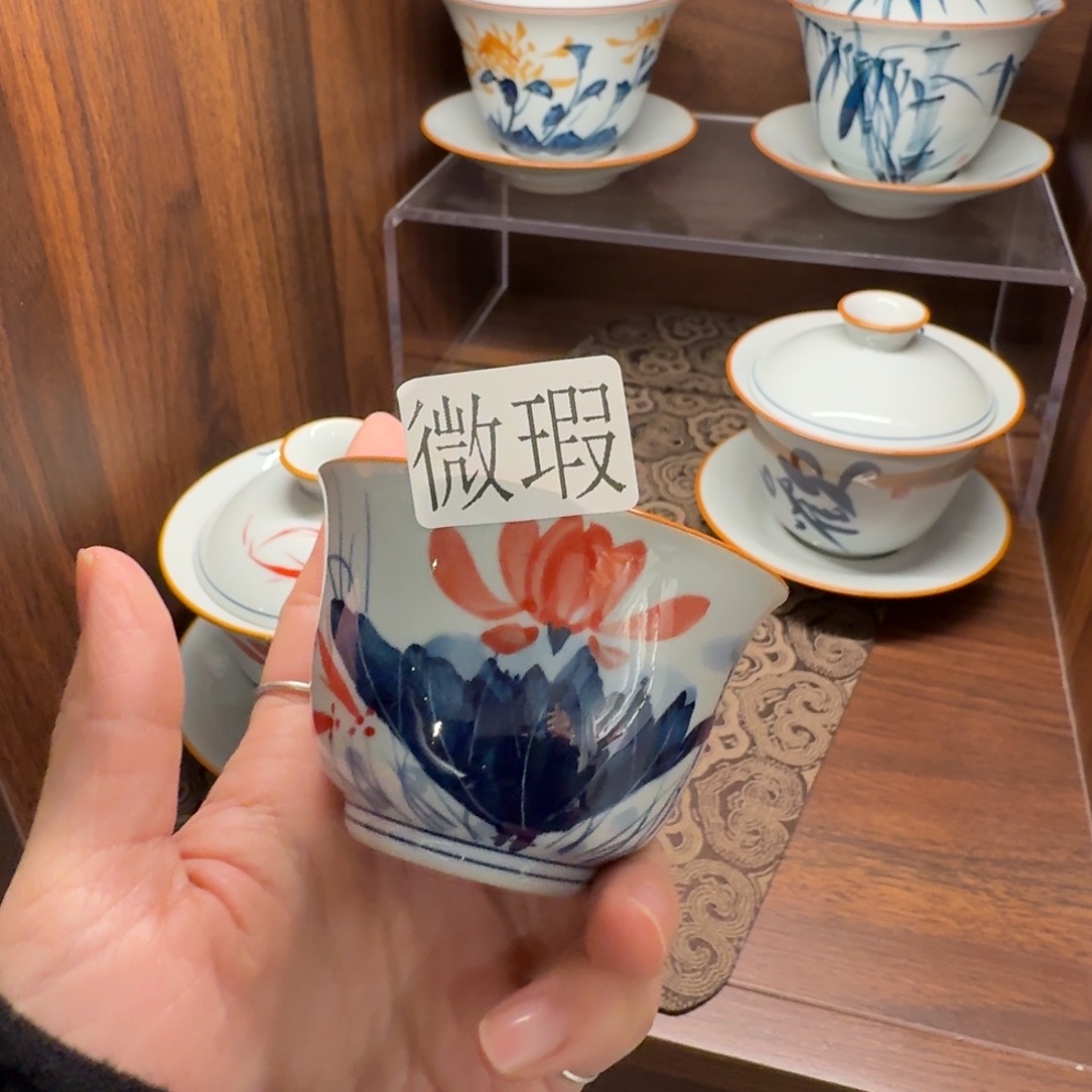 釉下手绘茶具微瑕