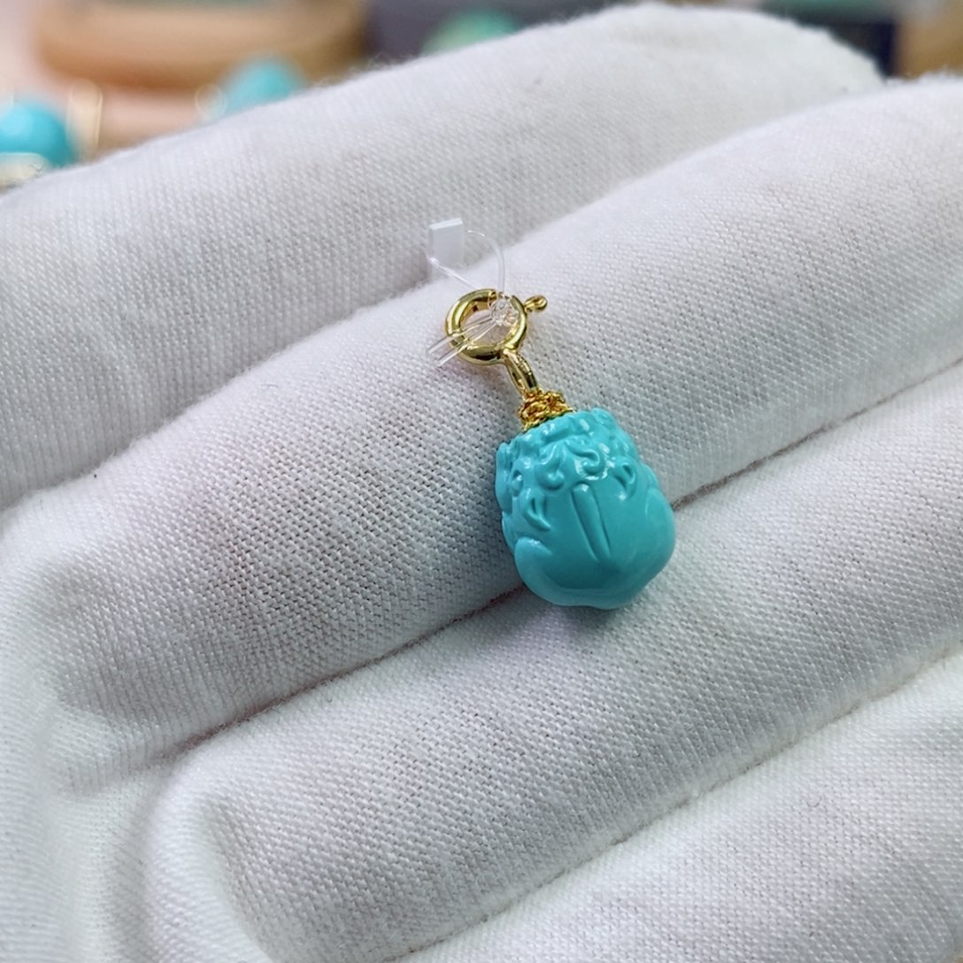 绿松石未镶嵌珠宝奇石