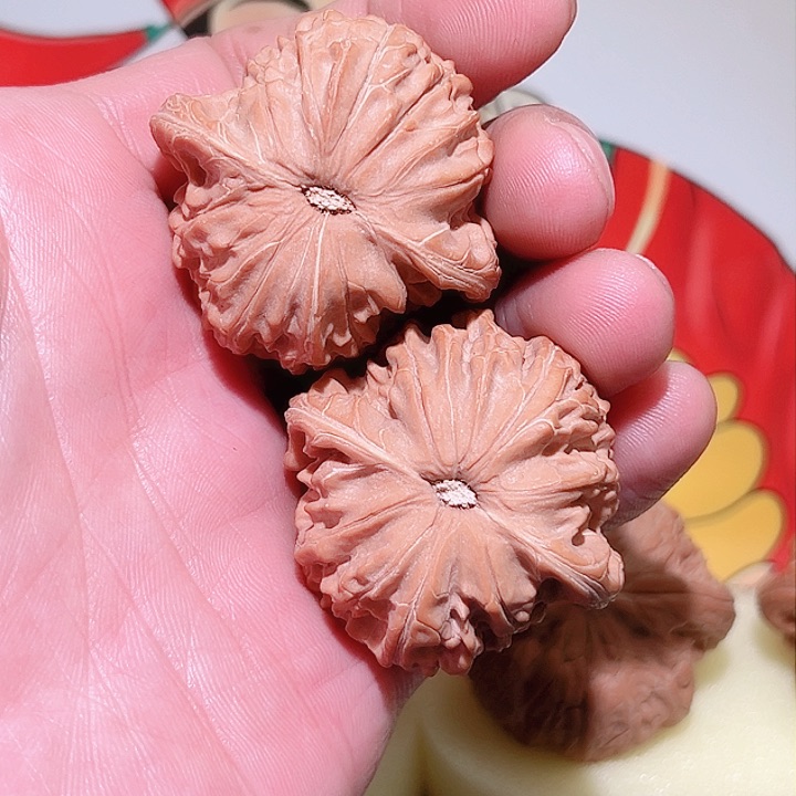 把件文玩核桃卖***酱磨盘40编393