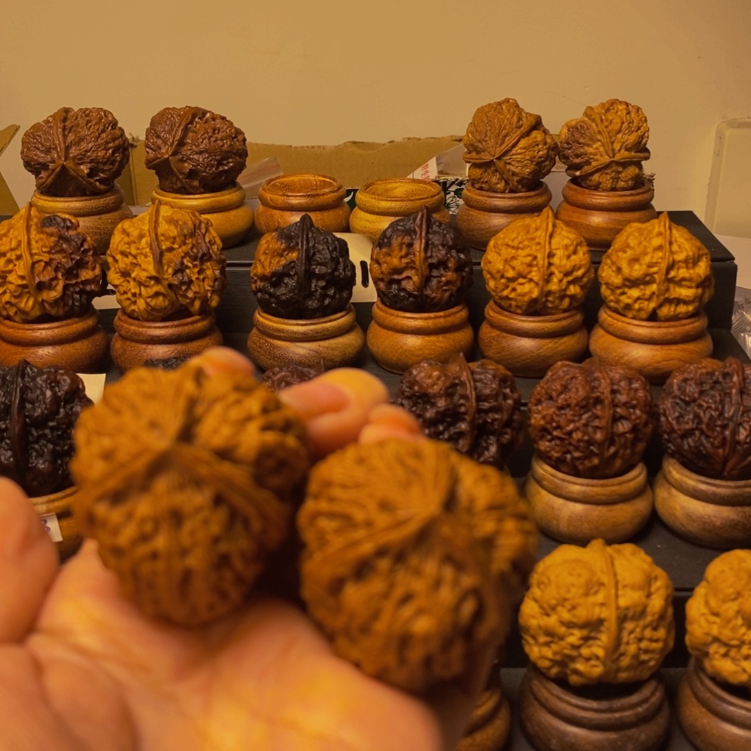 文玩核桃吊坠霹雳重42