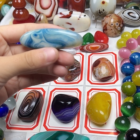 玛瑙/玉髓颈饰未镶嵌