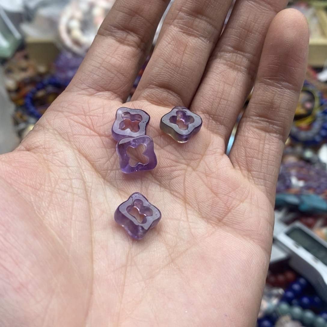 玛瑙/玉髓未镶嵌珠宝半成品两个镂空紫水晶四叶草