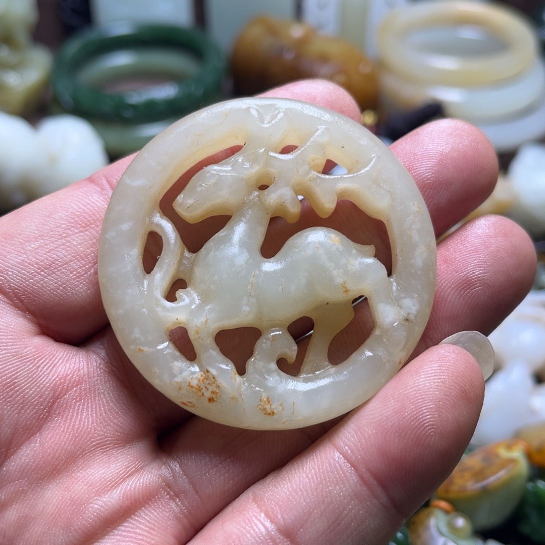 和田玉未镶嵌挂件