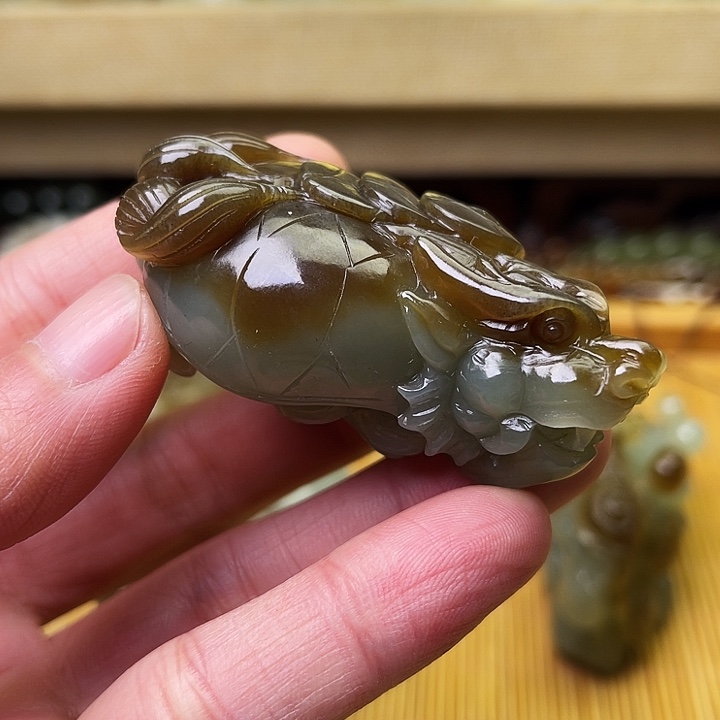 和田玉未镶嵌吊坠(不含链)