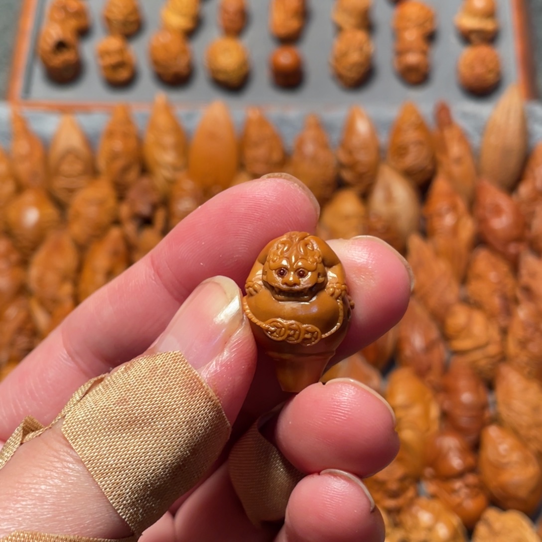 手串/手链橄榄核吞金兽三通