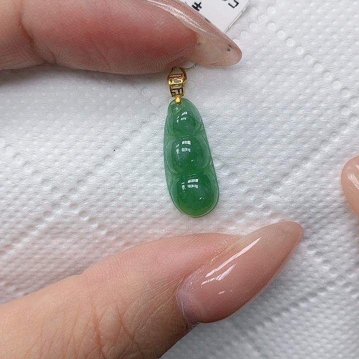 颈饰18K金镶嵌翡翠