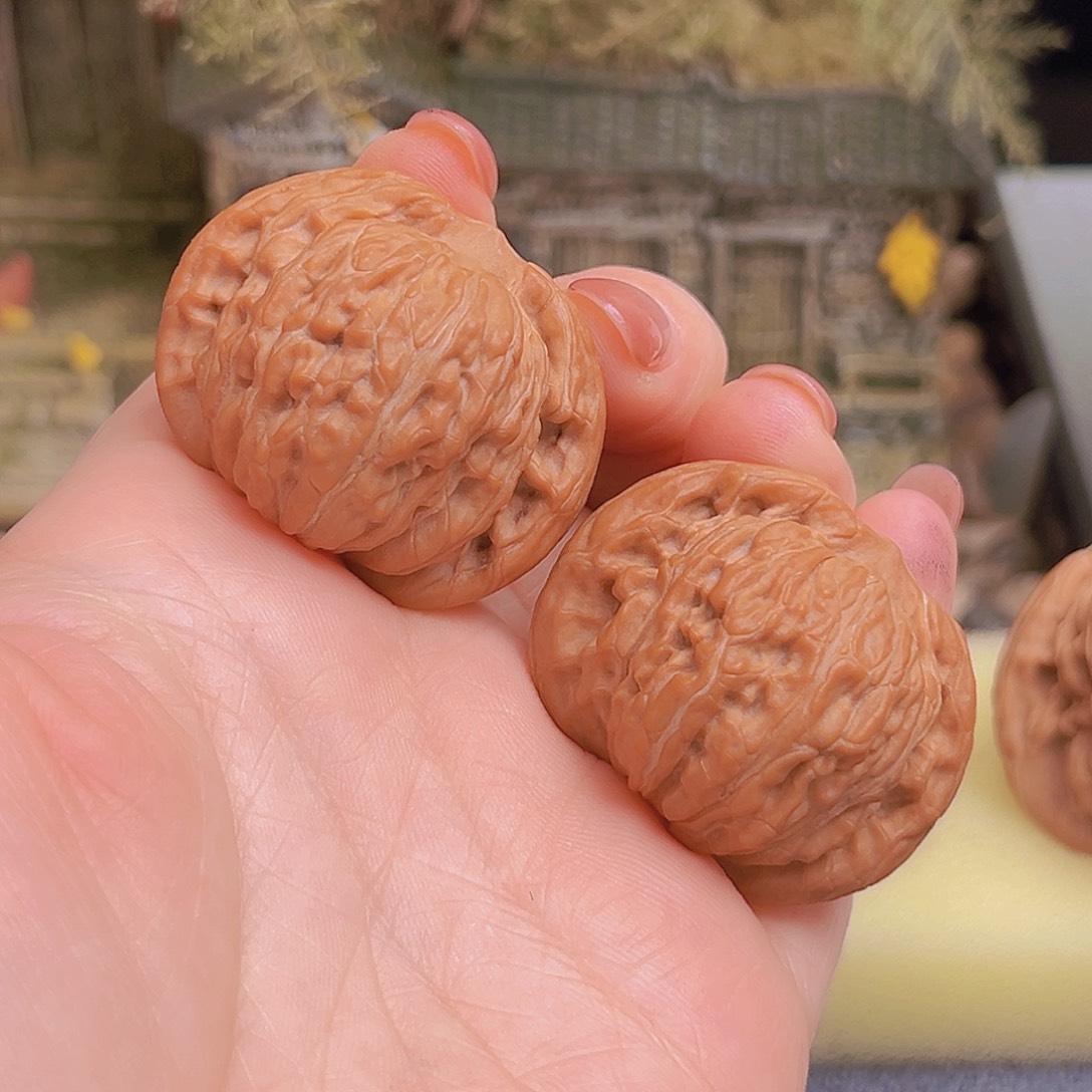 文玩核桃吊坠汉高楼37.7