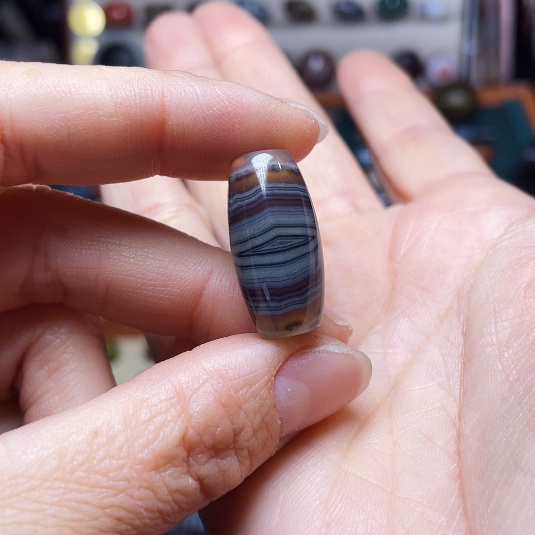 …***点玛瑙/玉髓未镶嵌珠宝奇石