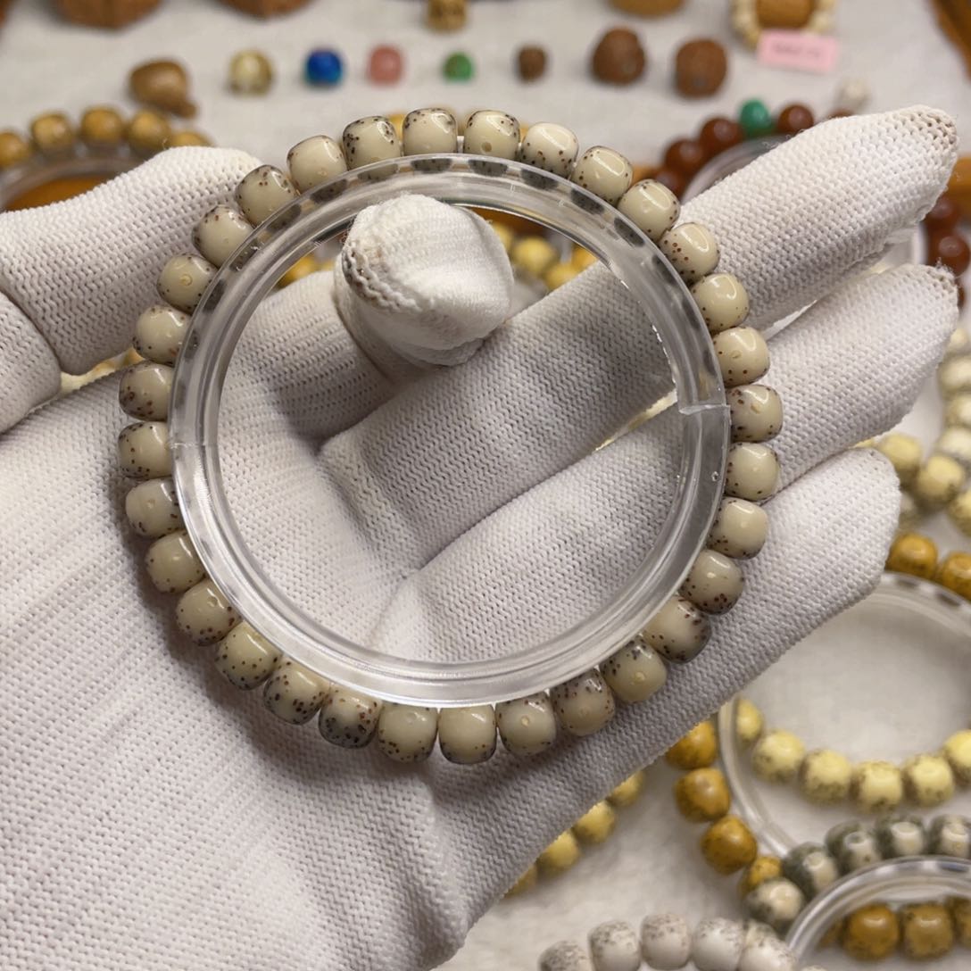 星月菩提手串陈***?7/6石玉