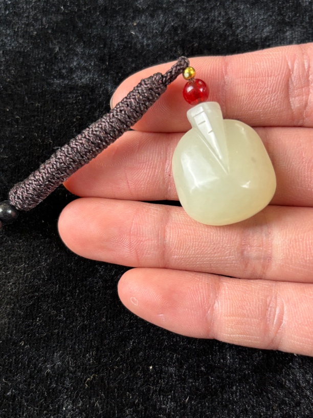 和田玉未镶嵌挂件摆件