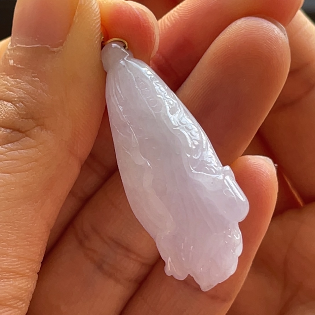 翡翠颈饰未镶嵌紫白菜