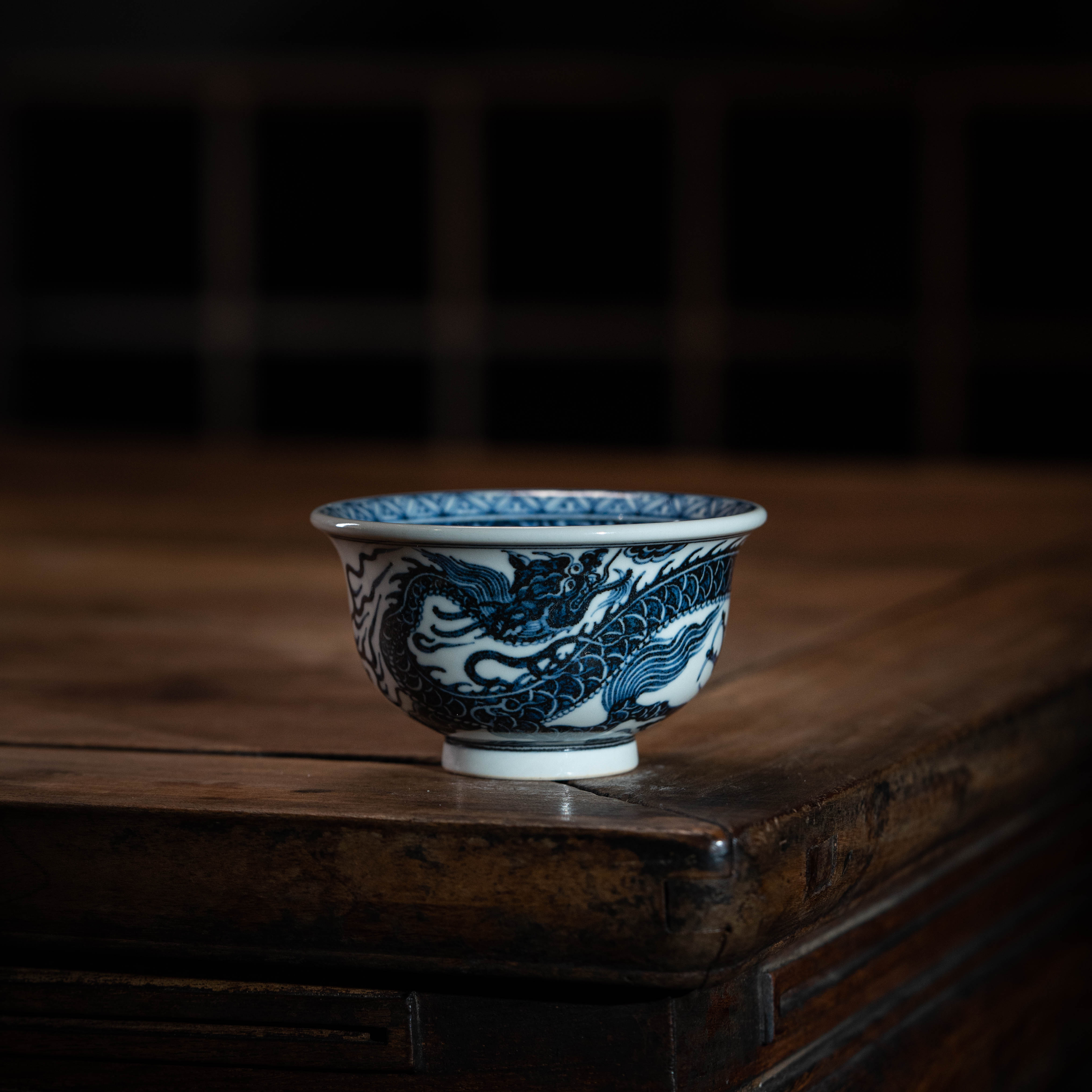 【搏泥幻化】印坯龙纹大压手杯150cc 瓷器茶周边