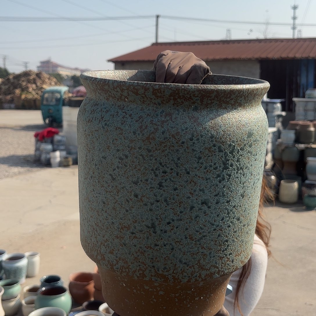 口径25高31一个绿泡泡直筒