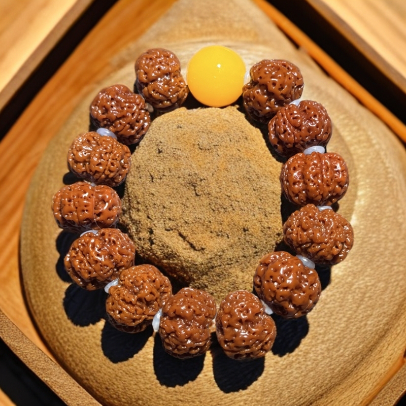 五瓣玉华蜂王满肉大金刚手串mi