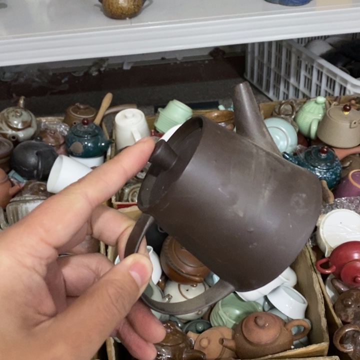 陶瓷艺术品及陶瓷壶