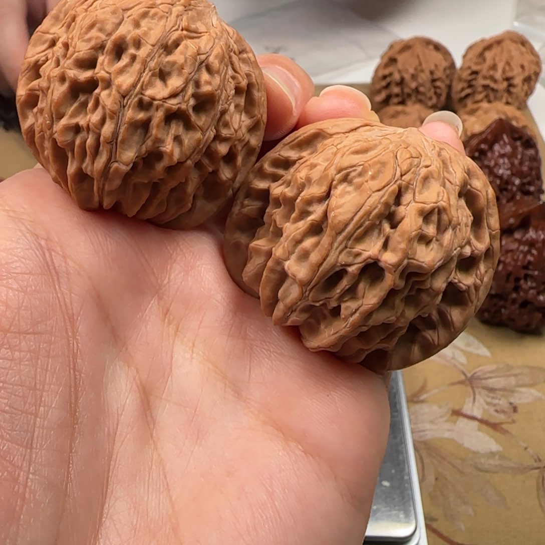 文玩核桃吊坠山地磨40-18