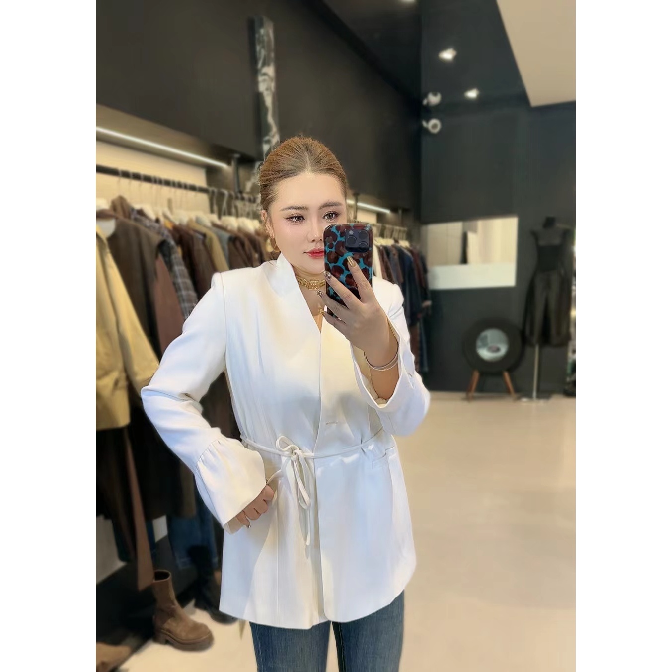 168欧韩集合店| 西服爆款登场！喇叭袖口 + 腰间系带，9076