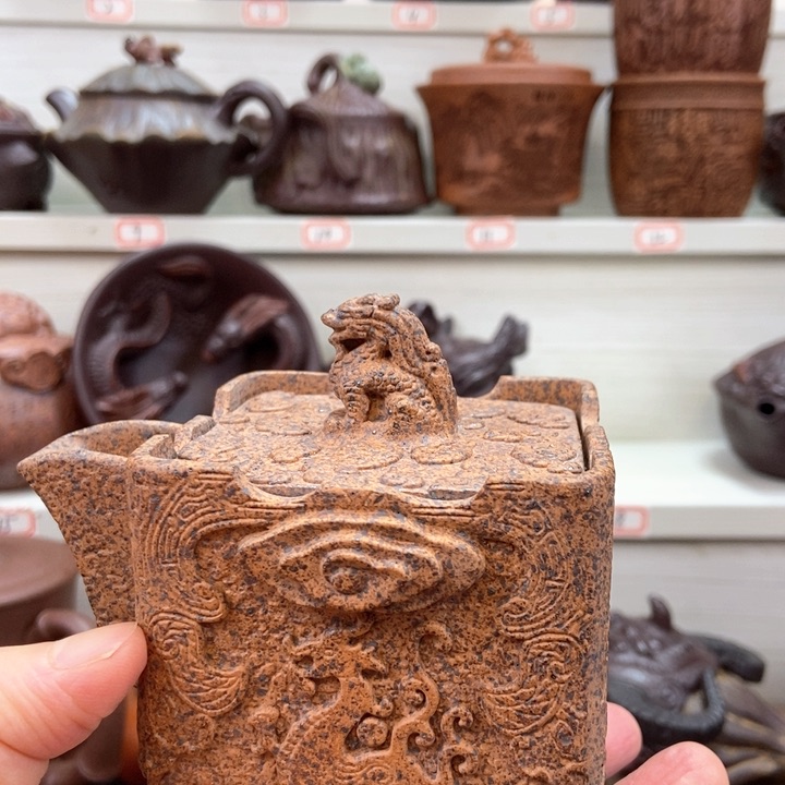 宜兴原矿紫砂手工制作