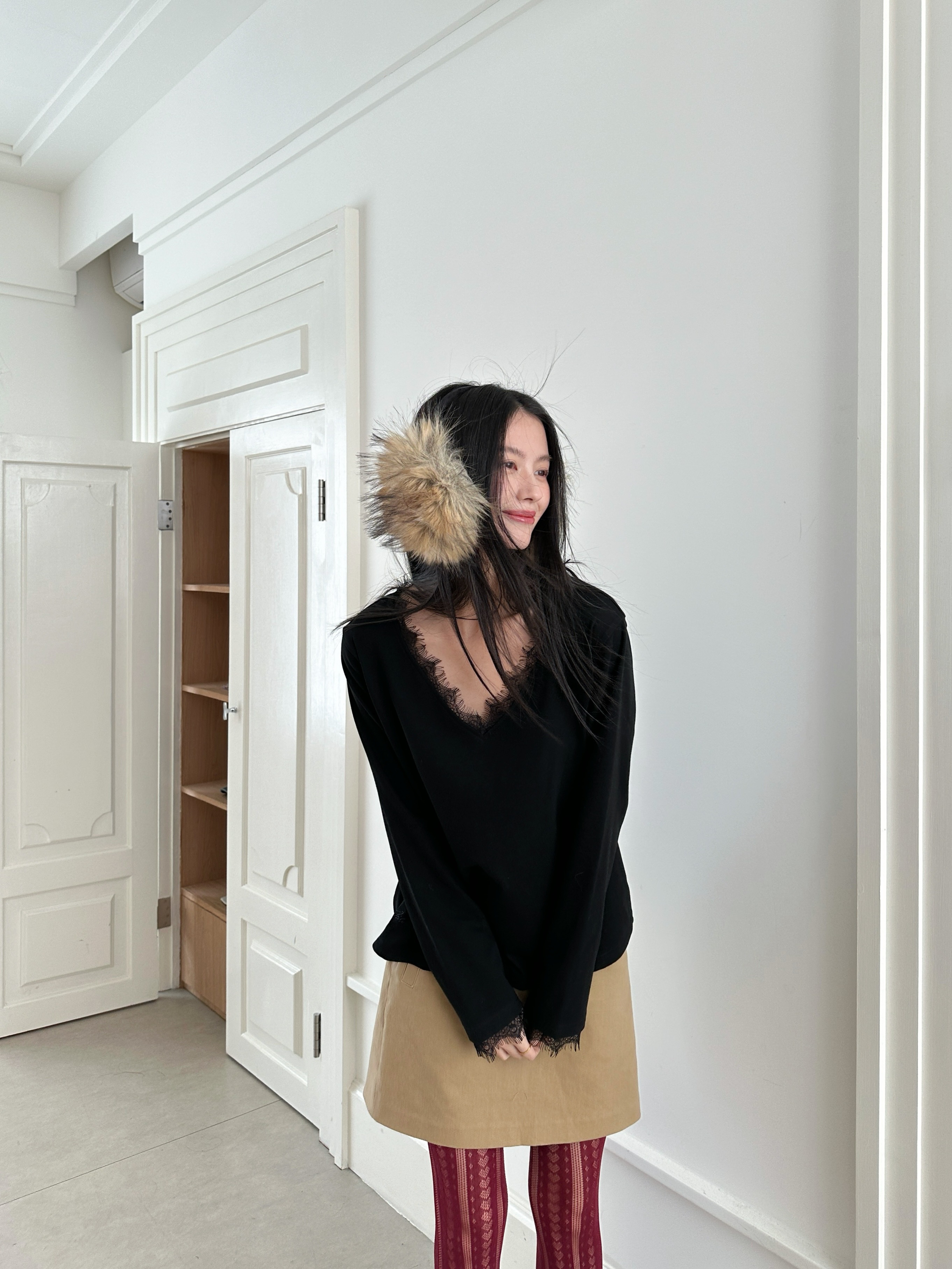 HI TO HI新品25春夏蕾丝v领加绒衫打底长袖T恤女