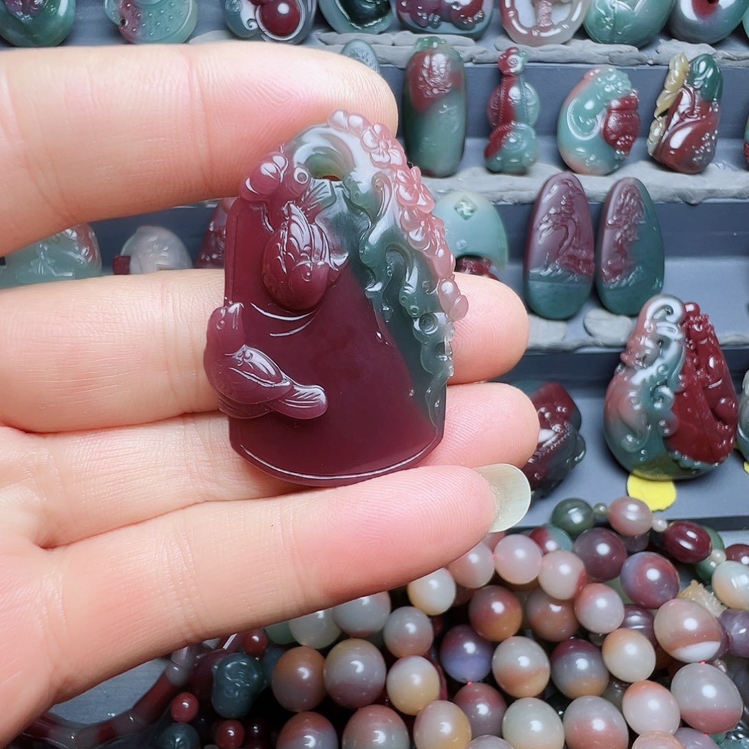 无***山铁合金秦紫玉挂件