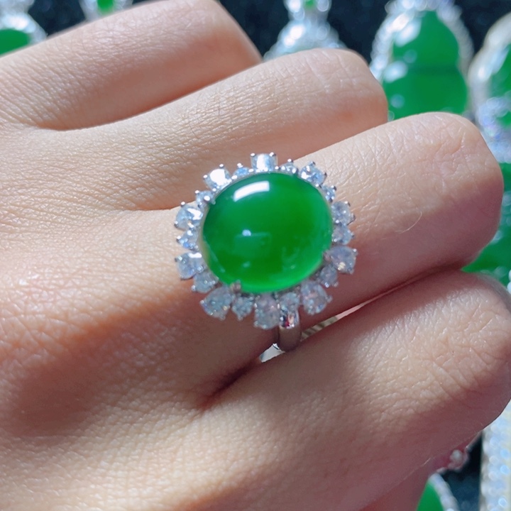 翡翠颈饰18K金镶嵌1958096。 