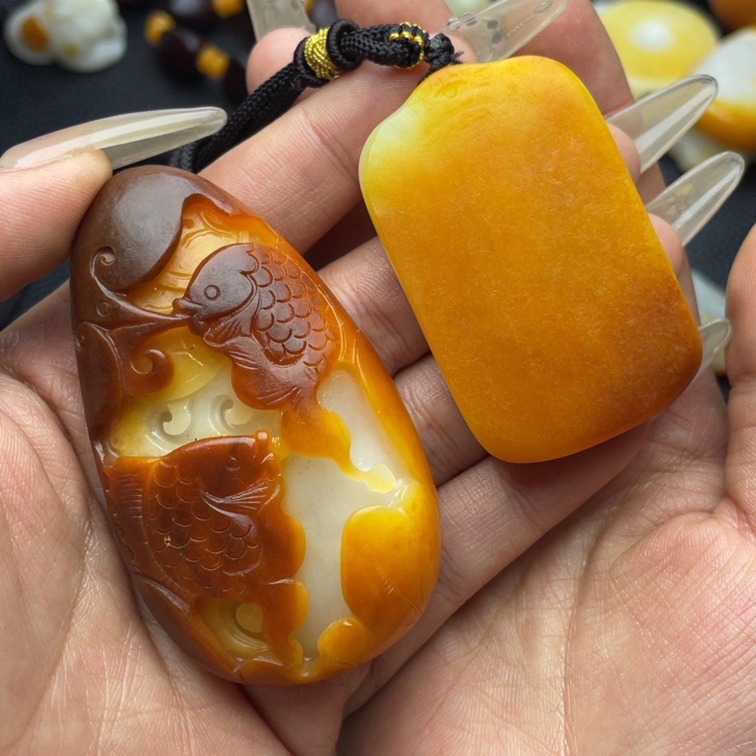 和田玉颈饰未镶嵌用****2