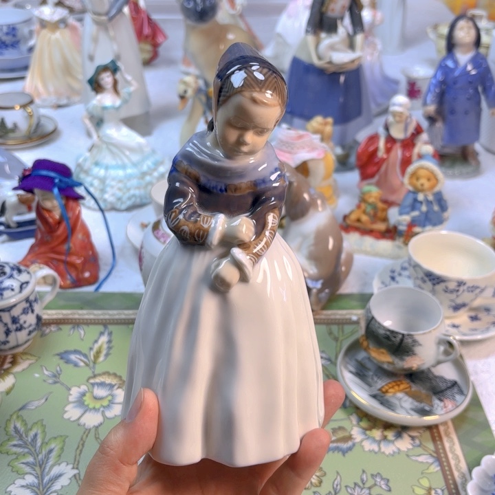 摆件欧洲中古瓷器好看冲鸭！