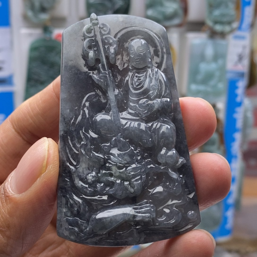 翡翠颈饰未镶嵌地